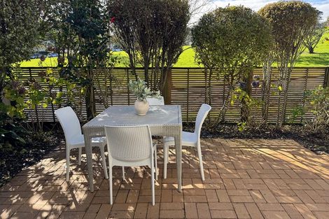 Photo of property in 2/1-5 Gleanor Avenue, Oteha, Auckland, 0632