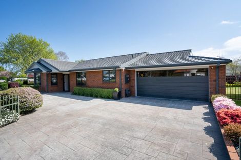 Photo of property in 2 Princes Street, Cambridge, 3434