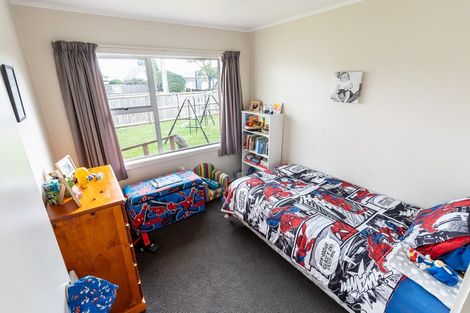 Photo of property in 15 Poaka Avenue, Dinsdale, Hamilton, 3204