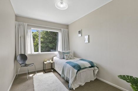 Photo of property in 15f1 Bloomsbury Grove, Newlands, Wellington, 6037