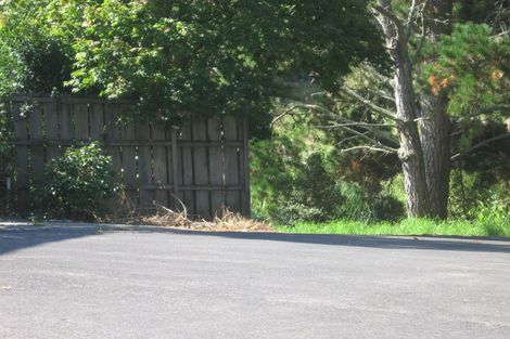 Photo of property in 3/13a Kitewao Street, Northcote, Auckland, 0627