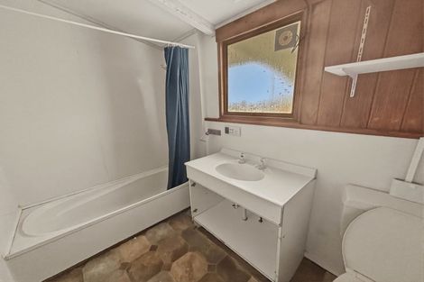 Photo of property in 42 Waianiwa Place, Tokoroa, 3420