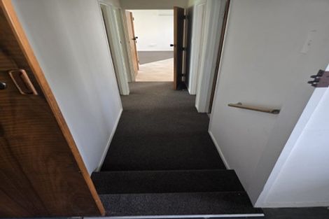Photo of property in 2/20 Roulston Street, Pukekohe, 2120