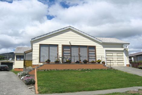 Photo of property in 2/64 Fergusson Street, Stoke, Nelson, 7011