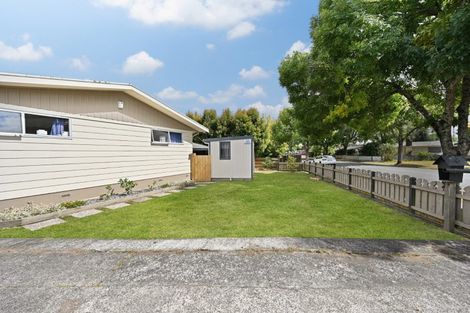 Photo of property in 73 Oakfield Crescent, Pukete, Hamilton, 3200