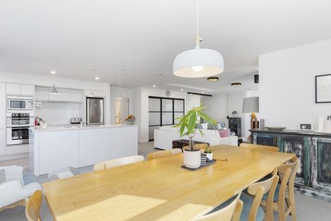 Photo of property in 2/48 Marine Parade, Mount Maunganui, 3116