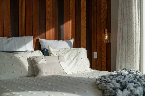 Photo of property in 32 Mount Nicholas Avenue, Wanaka, 9305