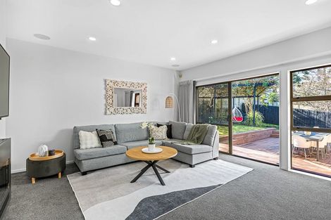 Photo of property in 17 Noumea Place, Mairangi Bay, Auckland, 0630