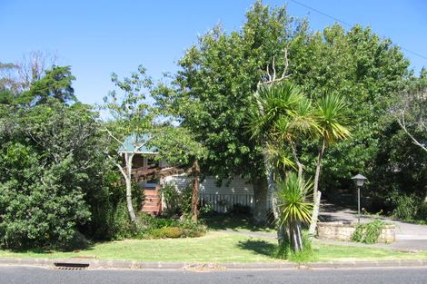 Photo of property in 1/26 Glenvar Road, Torbay, Auckland, 0630