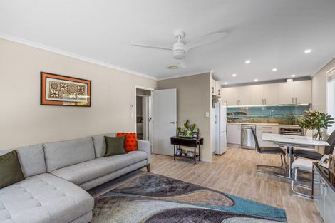 Photo of property in 183a Birkdale Road, Birkdale, Auckland, 0626