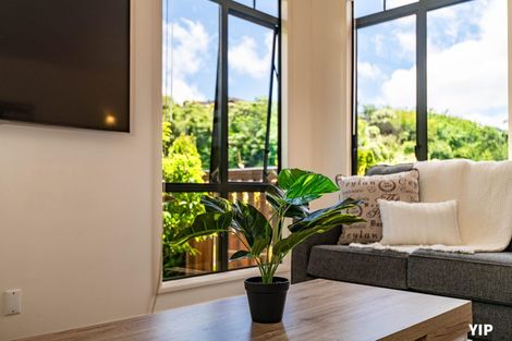 Photo of property in 16 Wantwood Grove, Churton Park, Wellington, 6037