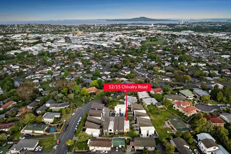 Photo of property in 12/15 Chivalry Road, Glenfield, Auckland, 0629