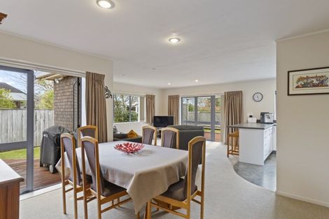 Photo of property in 64 Branch Road, Highlands Park, New Plymouth, 4312