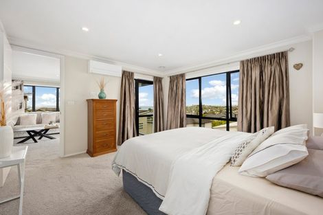 Photo of property in 4 Copper Lane, Long Bay, Auckland, 0630