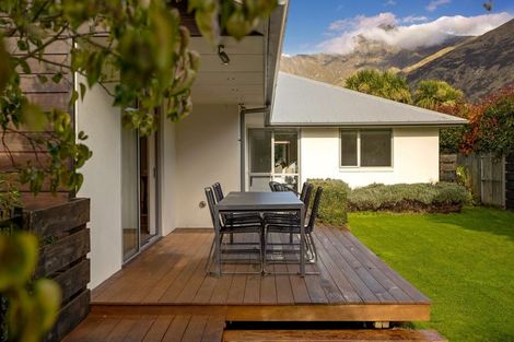 Photo of property in 42 Sylvan Street, Lake Hayes, Queenstown, 9304
