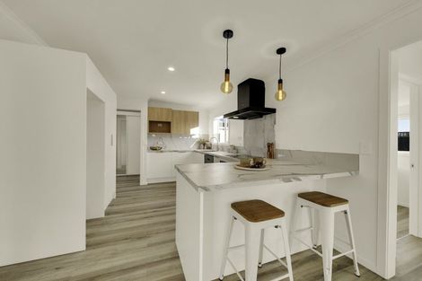 Photo of property in 15 Roberts Road, Hei Hei, Christchurch, 8042