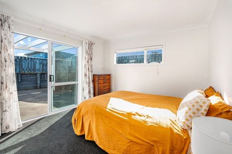 Photo of property in 21 Tasman Close, Aotea, Porirua, 5024
