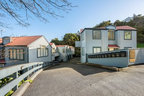 Photo of property in 93a Kelburn Parade, Kelburn, Wellington, 6012