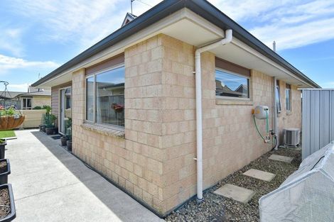 Photo of property in 28/3 Reeves Road, Rangiora, 7400
