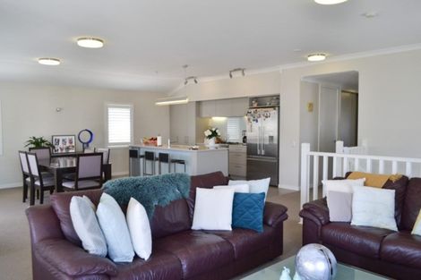 Photo of property in 26 Kensington Drive, Orewa, 0931