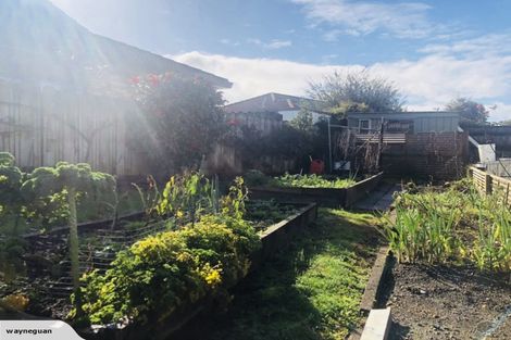 Photo of property in 16 Bob Charles Drive, Golflands, Auckland, 2013
