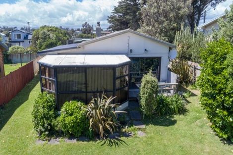 Photo of property in 70 Rua Avenue, Waitarere Beach, Levin, 5510