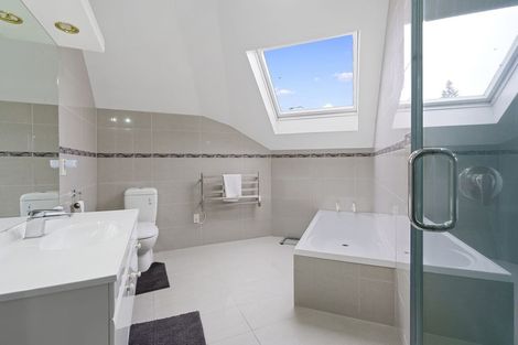 Photo of property in 7 Huia Place, Hutt Central, Lower Hutt, 5010