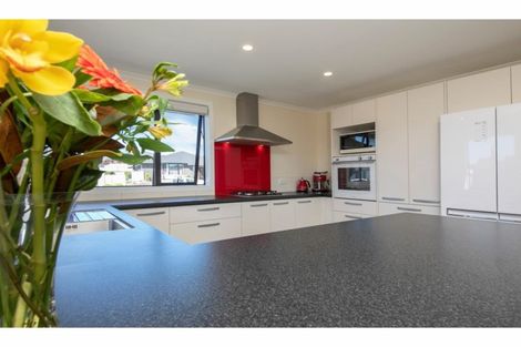 Photo of property in 8 Remana Crescent, Huapai, Kumeu, 0810