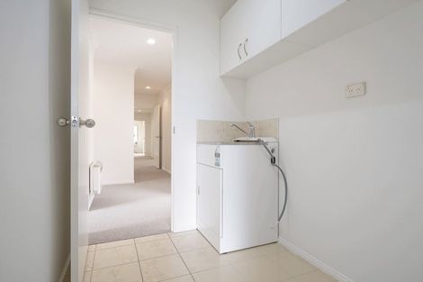 Photo of property in 24 Sapperton Drive, Henderson, Auckland, 0612