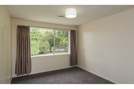 Photo of property in 2 Magenta Place, Dinsdale, Hamilton, 3204