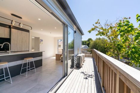 Photo of property in 7/11 Celeste Place, Totara Vale, Auckland, 0627