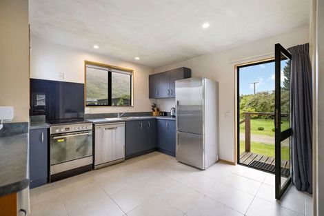 Photo of property in 27 Oxford Street, Kingston, Athol, 9793