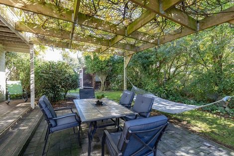 Photo of property in 14 Banks Place, Rangiora, 7400