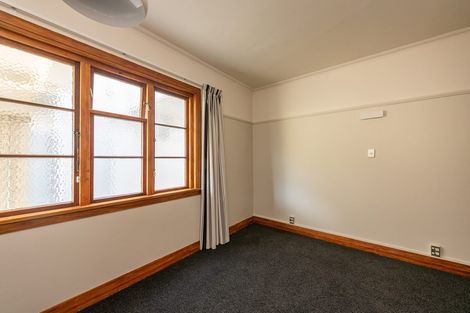 Photo of property in Ionian Flats, 123-125 Brougham Street, Mount Victoria, Wellington, 6011