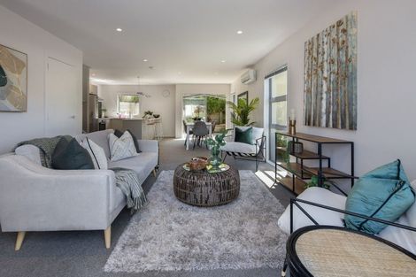 Photo of property in 61u8 Black Rock Road, Newlands, Wellington, 6037