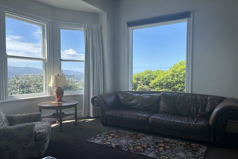 Photo of property in 62f1 Roseneath Terrace, Roseneath, Wellington, 6011