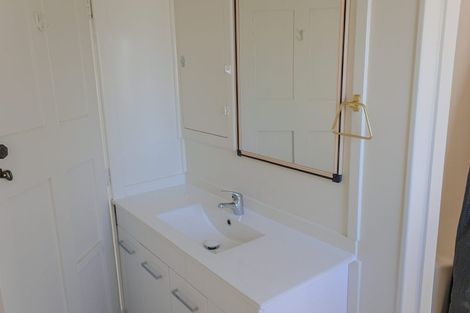 Photo of property in 24 Meeanee Quay, Westshore, Napier, 4110