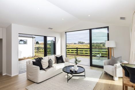 Photo of property in 100 Skibbereen Drive, Halswell, 8025