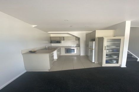Photo of property in Coromandel Heights, 3/111 Coromandel Street, Newtown, Wellington, 6021