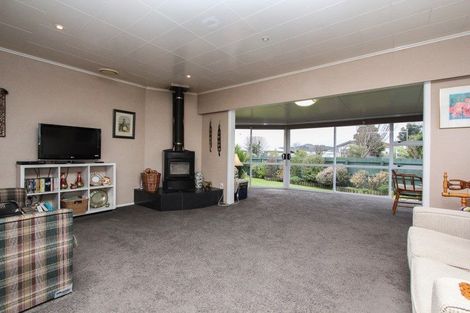 Photo of property in 25 Gebbie Road, Taradale, Napier, 4112