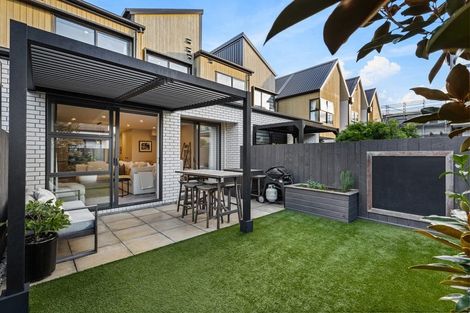 Photo of property in 48 Glidepath Road, Hobsonville, Auckland, 0616