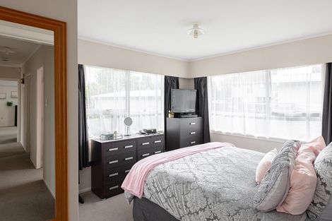 Photo of property in 59 Fairview Street, Fairview Downs, Hamilton, 3214