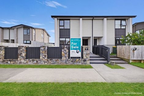 Photo of property in 15 Discovery Place, Marfell, New Plymouth, 4310