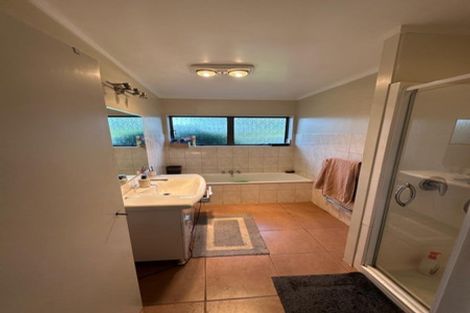 Photo of property in 224 Walter Strevens Drive, Conifer Grove, Takanini, 2112