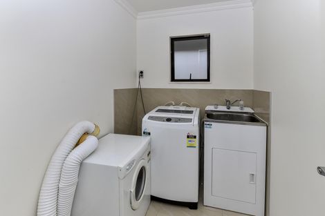 Photo of property in 8 Burbridge Road, Favona, Auckland, 2024