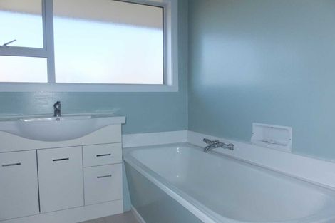 Photo of property in 11 Powell Crescent, Ilam, Christchurch, 8041