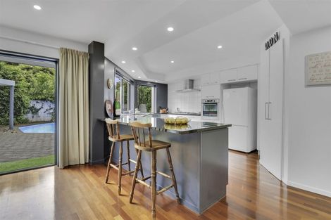 Photo of property in 9 Brockhall Lane, Avonhead, Christchurch, 8042