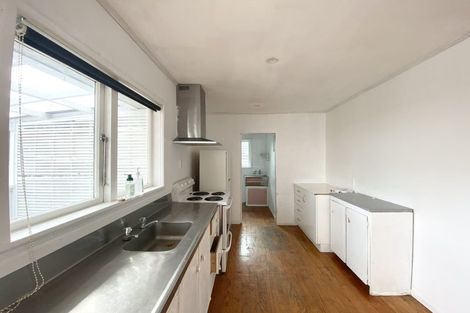 Photo of property in 108 Tirimoana Road, Te Atatu South, Auckland, 0602