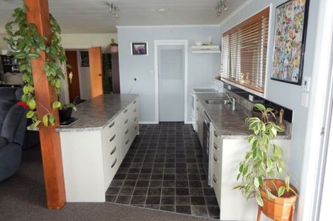 Photo of property in 55 Hoffman Street, Hokitika, 7810