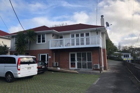 Photo of property in 7 Henderson Valley Road, Henderson, Auckland, 0612
